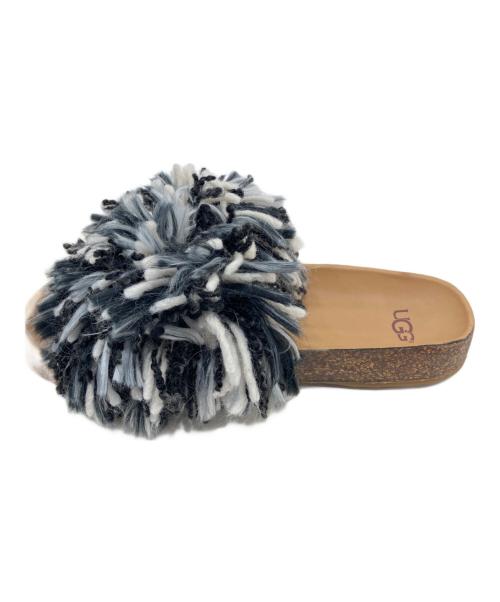 UGG（アグ）UGG (アグ) Cindi サンダル グレー×ブラック サイズ:23の古着・服飾アイテム