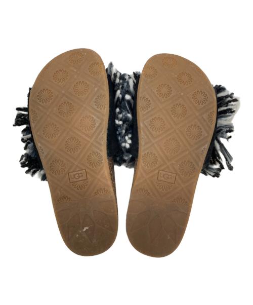 UGG（アグ）UGG (アグ) Cindi サンダル グレー×ブラック サイズ:23の古着・服飾アイテム