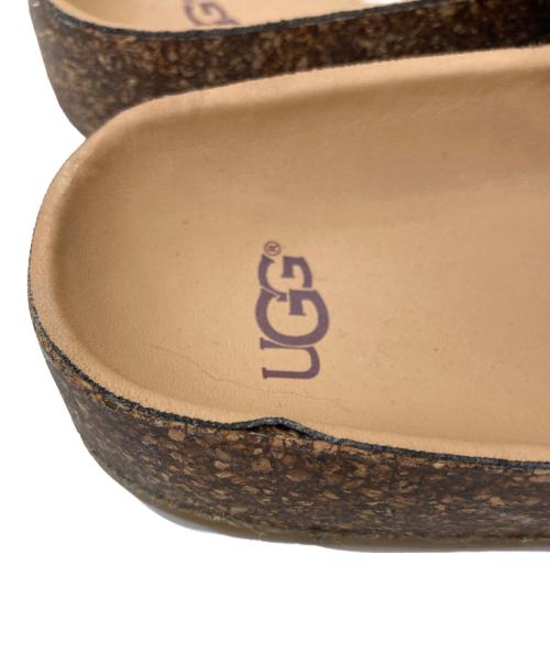 UGG（アグ）UGG (アグ) Cindi サンダル グレー×ブラック サイズ:23の古着・服飾アイテム