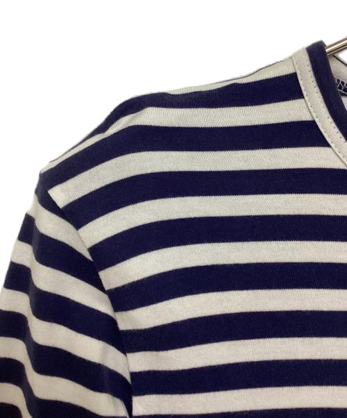 PLAY COMME des GARCONS（プレイコムデギャルソン）PLAY COMME des GARCONS (プレイコムデギャルソン) ハートロゴボーダーカットソー ホワイト×ネイビー サイズ:Sの古着・服飾アイテム