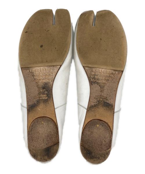 Maison Margiela 22（メゾンマルジェラ）Maison Margiela 22 (メゾンマルジェラ 22) tabi バレエシューズ ホワイト サイズ:36の古着・服飾アイテム