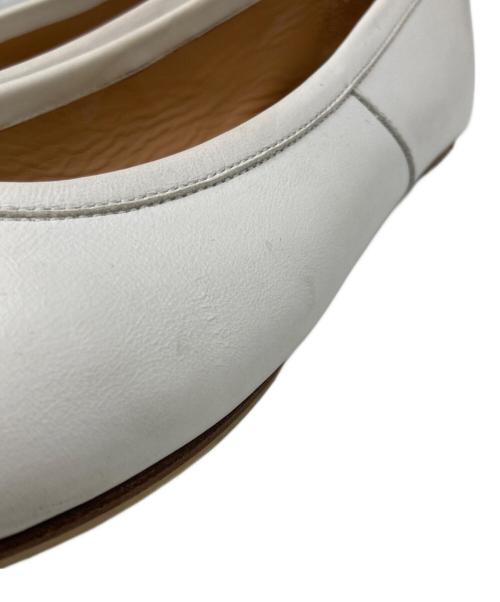 Maison Margiela 22（メゾンマルジェラ）Maison Margiela 22 (メゾンマルジェラ 22) tabi バレエシューズ ホワイト サイズ:36の古着・服飾アイテム