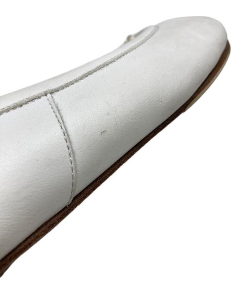 Maison Margiela 22（メゾンマルジェラ）Maison Margiela 22 (メゾンマルジェラ 22) tabi バレエシューズ ホワイト サイズ:36の古着・服飾アイテム