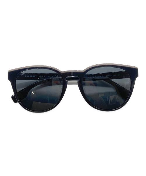 BURBERRY（バーバリー）BURBERRY (バーバリー) ウェリントン サングラス ブラック サイズ:SIZE 54□20-145の古着・服飾アイテム