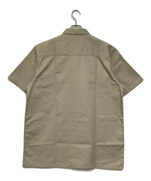 Carhartt WIP（カーハート ワークインプログレス）CARHARTT WIP (カーハート ワークインプログレス) S/S MASTER SHIRT ベージュ サイズ:XLの古着・服飾アイテム