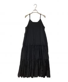 Loungedress（ラウンジドレス）の古着「サテンティアードキャミワンピース」｜ブラック