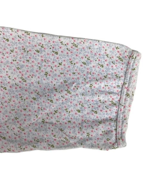 JUNYA WATANABE COMME des GARCONS（(ジュンヤワタナベ コムデギャルソン）JUNYA WATANABE COMME des GARCONS ((ジュンヤワタナベ コムデギャルソン) 小花柄サイドベルトテープデザインカットソー ホワイト×ピンク サイズ:表記無しの古着・服飾アイテム