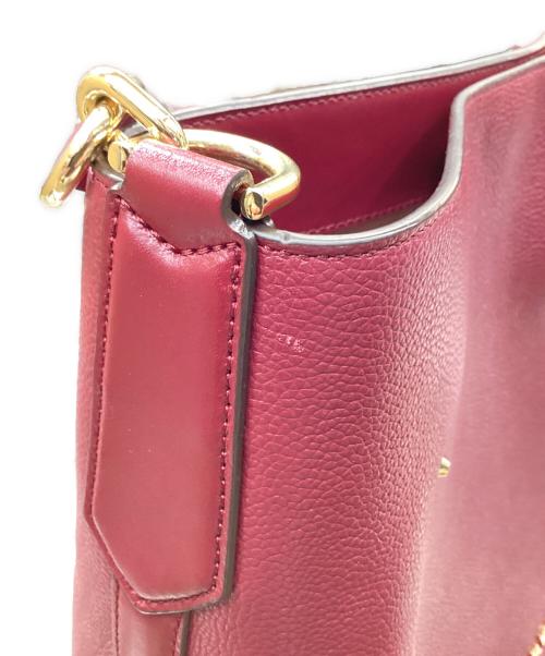 MICHAEL KORS（マイケル・コース）MICHAEL KORS (マイケルコース) Hayes LG Bucket Shoulder Leather ボルドーの古着・服飾アイテム