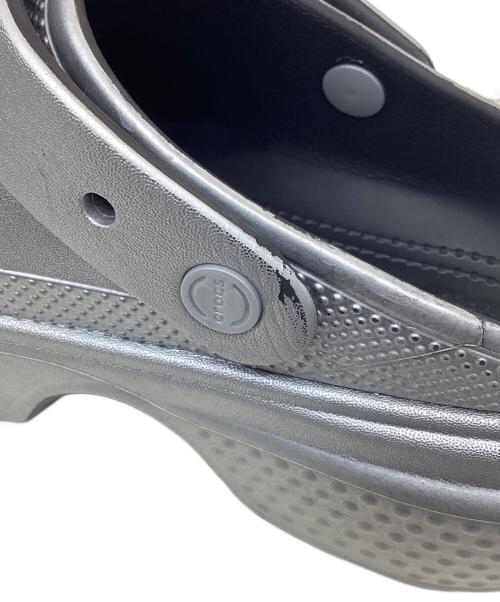 crocs（クロックス）crocs (クロックス) STOMP METALLIC SLIDE シルバー サイズ:M4 W6の古着・服飾アイテム