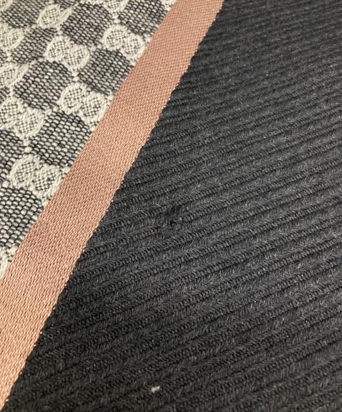 GUCCI（グッチ）GUCCI (グッチ) シルクブレンドウールマフラー ブラック×ピンクの古着・服飾アイテム