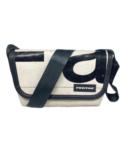 FREITAG（フライターグ）FREITAG (フライターグ) ショルダーバッグ ホワイト×ブラックの古着・服飾アイテム