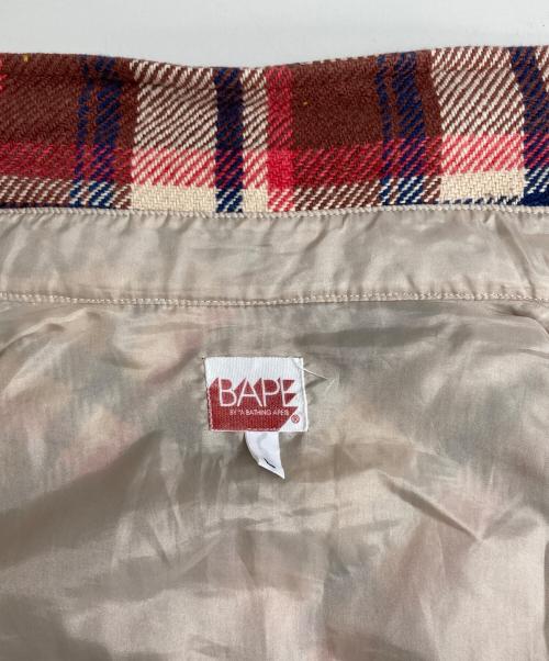 BAPE BY A BATHING APE（ベイプバイアベイシングエイプ）BAPE BY A BATHING APE (ベイプバイアベイシングエイプ) ネルシャツ レッド×ベージュ サイズ:Lの古着・服飾アイテム