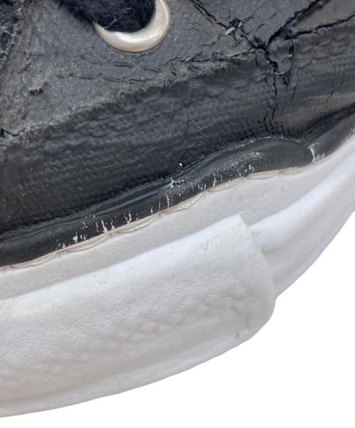 Maison MIHARA YASUHIRO（メゾン ミハラ ヤスヒロ）Maison MIHARA YASUHIRO (メゾン ミハラ ヤスヒロ) PETERSON ローカットキャンバススニーカー ブラック×ホワイト サイズ:43の古着・服飾アイテム