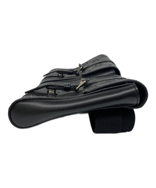 GUCCI（グッチ）GUCCI (グッチ) GGエンボスウエストバッグ ブラックの古着・服飾アイテム