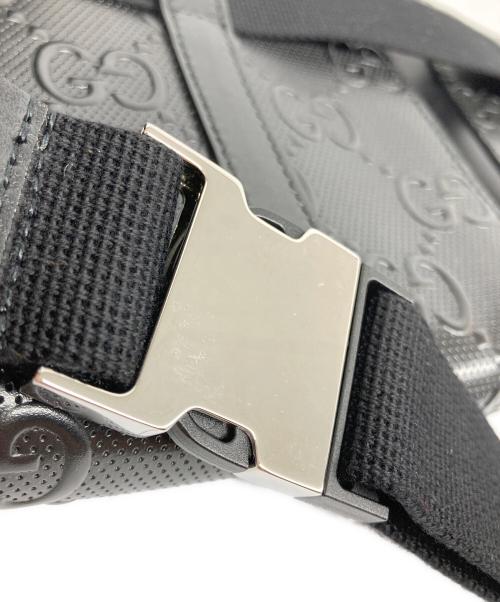 GUCCI（グッチ）GUCCI (グッチ) GGエンボスウエストバッグ ブラックの古着・服飾アイテム