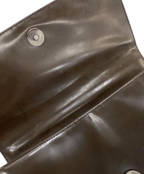 PRADA（プラダ）PRADA (プラダ) エナメルショルダーバッグ ブラウンの古着・服飾アイテム