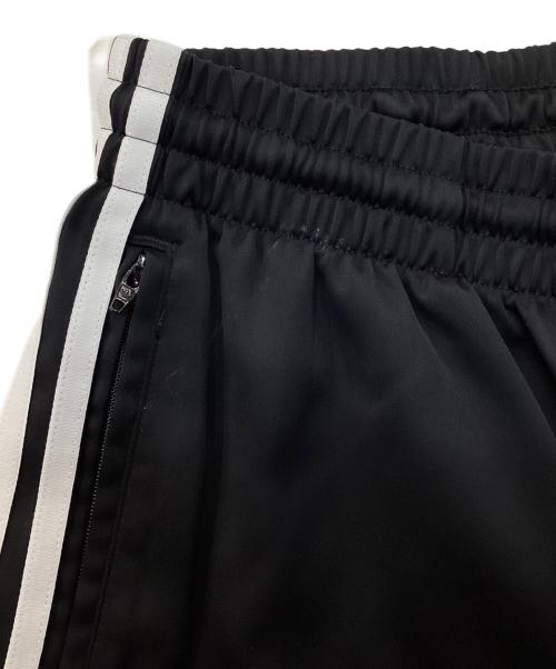 adidas（アディダス）adidas (アディダス) サテン ワイドレッグ トラックパンツ ブラック サイズ:Lの古着・服飾アイテム
