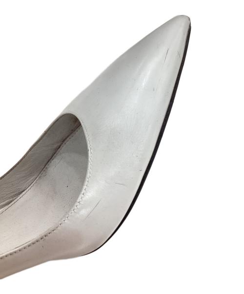 PRADA（プラダ）PRADA (プラダ) ポインテッドトゥパンプス ホワイト サイズ:37の古着・服飾アイテム