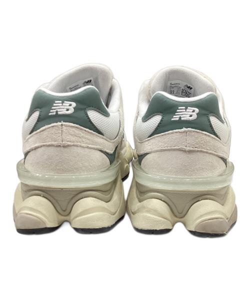 NEW BALANCE（ニューバランス）NEW BALANCE (ニューバランス) 9060 ローカットスニーカー アイボリー×グリーン サイズ:25.5の古着・服飾アイテム