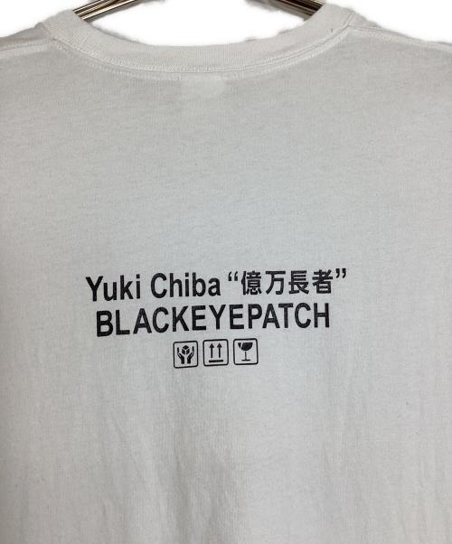 THE BLACK EYE PATCH（ブラックアイパッチ）THE BLACK EYE PATCH (ブラックアイパッチ) ボックスロゴプリントTシャツ ホワイト サイズ:XLの古着・服飾アイテム
