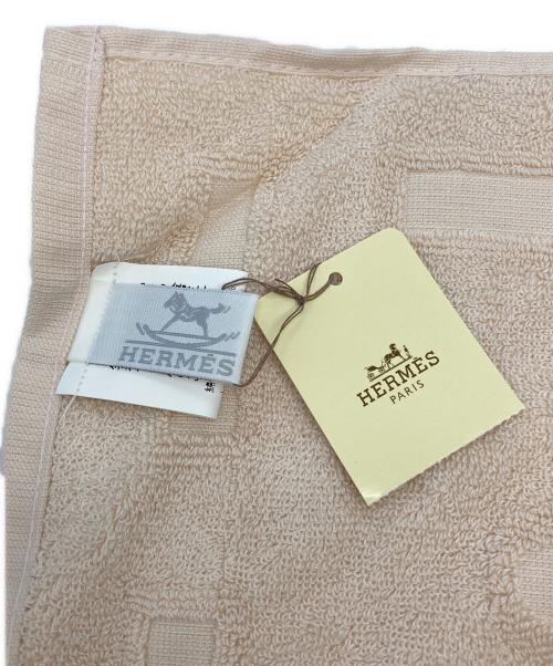 HERMES（エルメス）HERMES (エルメス) 木馬刺繍ハンドタオルの古着・服飾アイテム