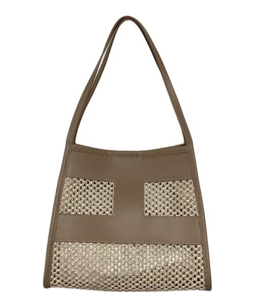 IACUCCI（イアクッチ）IACUCCI (イアクッチ) リーバ RETE PAGLIA バッグ ベージュの古着・服飾アイテム