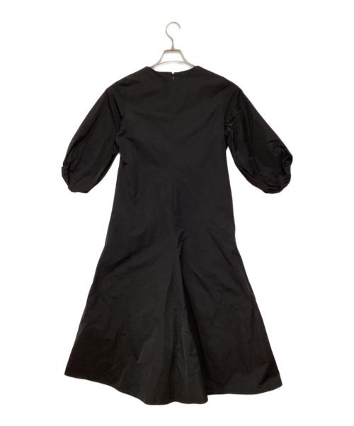 flicka（フリッカ）flicka (フリッカ) TOMORROW LAND (トゥモローランド) 別注Vネックワンピース ブラックの古着・服飾アイテム