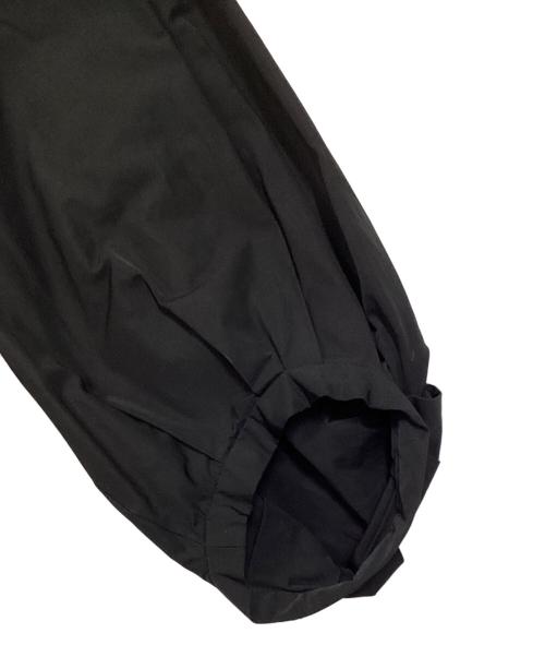 flicka（フリッカ）flicka (フリッカ) TOMORROW LAND (トゥモローランド) 別注Vネックワンピース ブラックの古着・服飾アイテム