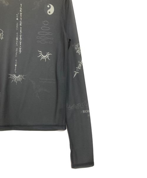 MAISON SPECIAL（メゾンスペシャル）MAISON SPECIAL (メゾンスペシャル) TATOO Print Sheer Tops グレー サイズ:Free 未使用品の古着・服飾アイテム