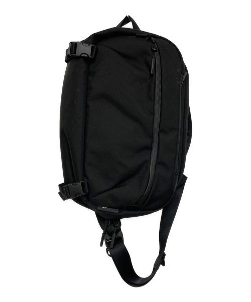 AER（エアー）AER (エアー) Travel Sling 2Bag（トラベルスリング２バッグ） ブラックの古着・服飾アイテム
