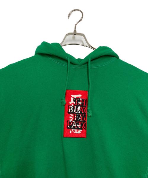BlackEyePatch（ブラックアイパッチ）BlackEyePatch (ブラックアイパッチ) センター刺繍ロゴ「取扱注意」 パーカー グリーン サイズ:Lの古着・服飾アイテム
