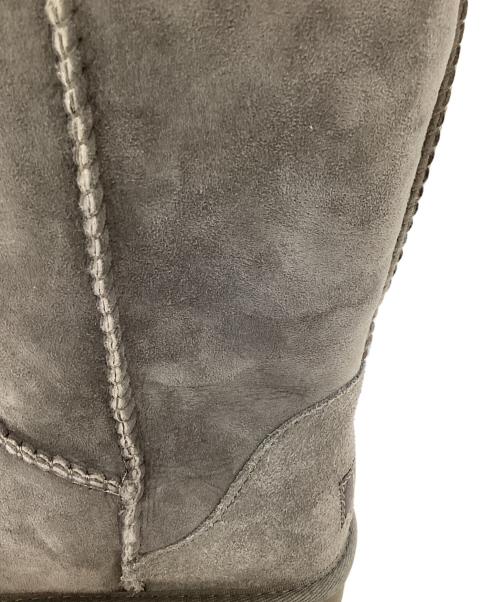 UGG（アグ）UGG (アグ) W CLASSIC SHORT グレー サイズ:24ｃｍの古着・服飾アイテム