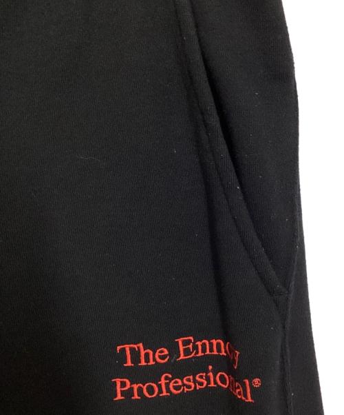 The Ennnoy Professional（ザ エンノイ プロフェッショナル）The Ennnoy Professional (ザ エンノイ プロフェッショナル) NETFLIX (ネットフリックス) スウェットパンツ ブラック×レッド サイズ:Lの古着・服飾アイテム