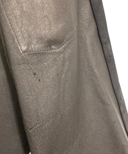 COMME des GARCONS HOMME PLUS（コムデギャルソンオムプリュス）COMME des GARCONS HOMME PLUS (コムデギャルソンオムプリュス) ピッグスキンレザーシャツ ブラック サイズ:Mの古着・服飾アイテム