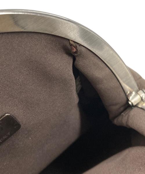 MIU MIU（ミュウミュウ）MIU MIU (ミュウミュウ) がま口ミニショルダーポーチ ブラウンの古着・服飾アイテム