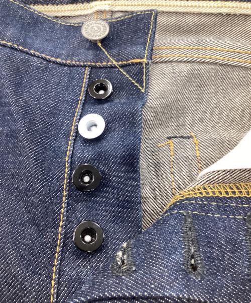 VISVIM（ビズビム）VISVIM (ビズビム) デニムパンツ インディゴ サイズ:W32L28の古着・服飾アイテム