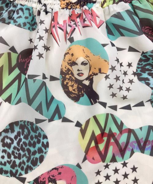 Hysteric Glamour（ヒステリックグラマー）Hysteric Glamour (ヒステリックグラマー) ヒスガール総柄ミニスカート マルチカラー サイズ:FREEの古着・服飾アイテム