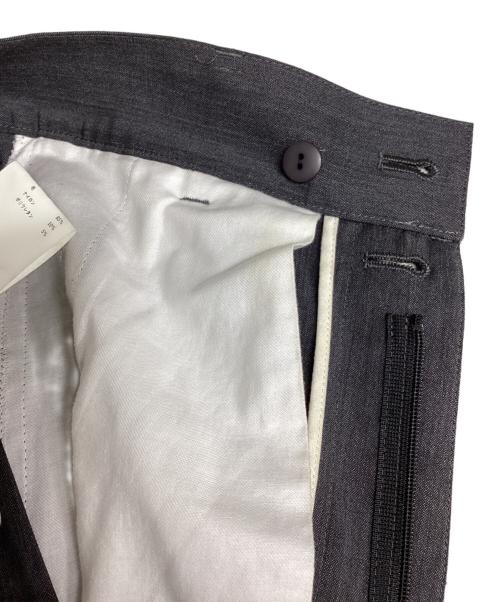 MAISON SPECIAL（メゾンスペシャル）MAISON SPECIAL (メゾンスペシャル) 2way Tuck Pants グレー サイズ:38の古着・服飾アイテム