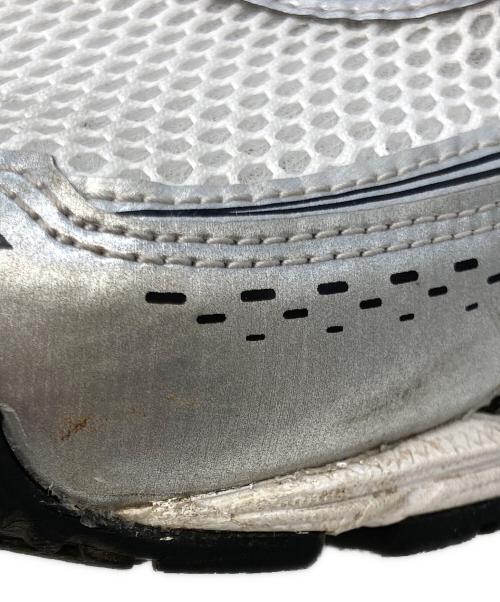 NEW BALANCE（ニューバランス）NEW BALANCE (ニューバランス) 860 ローカットスニーカー グレー×ホワイト サイズ:US10の古着・服飾アイテム