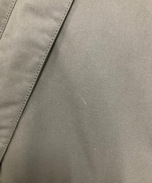 SOPHNET.（ソフネット）SOPHNET. (ソフネット) MOUNTAIN DOWN PARKA ブラック×カーキ サイズ:Sの古着・服飾アイテム