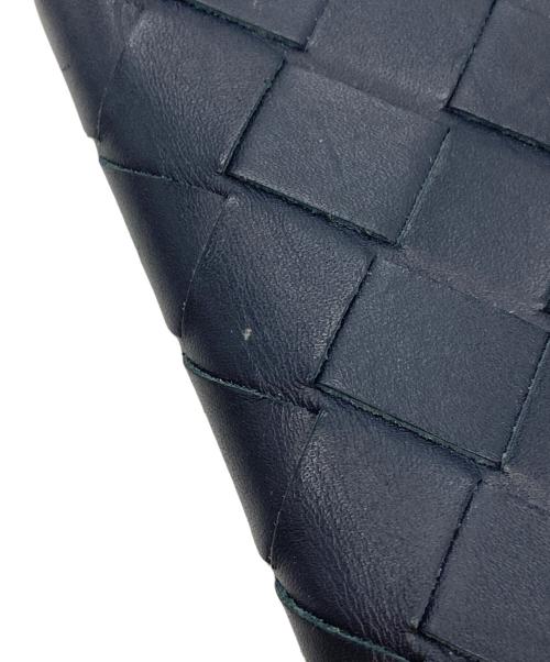 BOTTEGA VENETA（ボッテガベネタ）BOTTEGA VENETA (ボッテガベネタ) イントレチャートフラップカードケース ネイビー×マスタードの古着・服飾アイテム