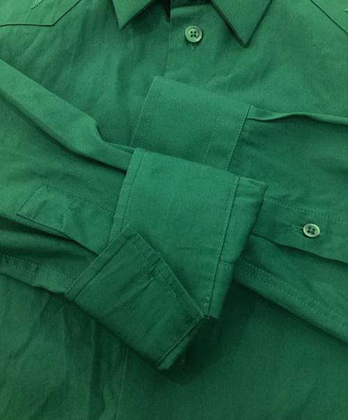 GIVENCHY（ジバンシィ）GIVENCHY (ジバンシィ) スター刺繍シャツ グリーン サイズ:15 3/4-40の古着・服飾アイテム