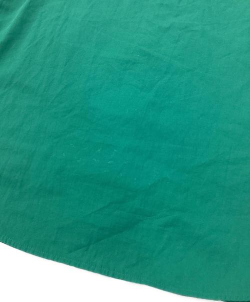 GIVENCHY（ジバンシィ）GIVENCHY (ジバンシィ) スター刺繍シャツ グリーン サイズ:15 3/4-40の古着・服飾アイテム