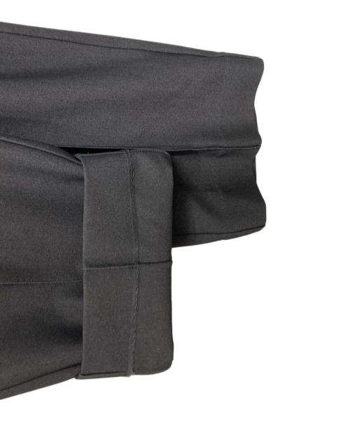 AKTE（アクテ）AKTE (アクテ) ストラップワイドパンツ グレー サイズ:1の古着・服飾アイテム