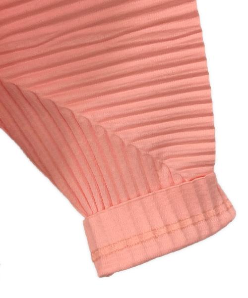 HOMME PLISSE ISSEY MIYAKE（オム プリッセ イッセイ ミヤケ）HOMME PLISSE ISSEY MIYAKE (オム プリッセ イッセイ ミヤケ) Vネックプリーツカーディガン ピンク サイズ:2の古着・服飾アイテム