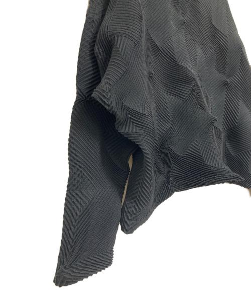 A-POC ABLE ISSEY MIYAKE（エイポック エイブル イッセイ ミヤケ）A-POC ABLE ISSEY MIYAKE (エイポック エイブル イッセイ ミヤケ) 3Dスチームプリーツカットソー ブラック サイズ:2の古着・服飾アイテム