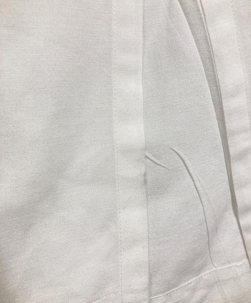 ISSEY MIYAKE（イッセイミヤケ）ISSEY MIYAKE (イッセイミヤケ) フロントスリッドロングスカート ホワイト サイズ:2の古着・服飾アイテム