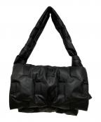 ISSEY MIYAKEイッセイミヤケ）の古着「SQUARE CUSHION ショルダーバッグ」｜ブラック