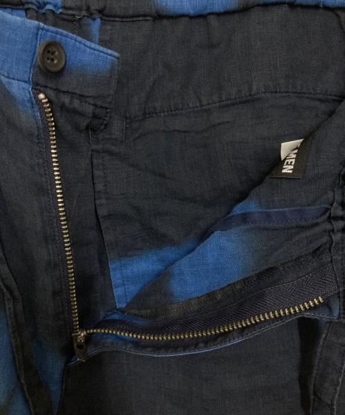 ISSEY MIYAKE（イッセイミヤケ）ISSEY MIYAKE (イッセイミヤケ) 特殊染めリネンイージーパンツ ブルー サイズ:1の古着・服飾アイテム