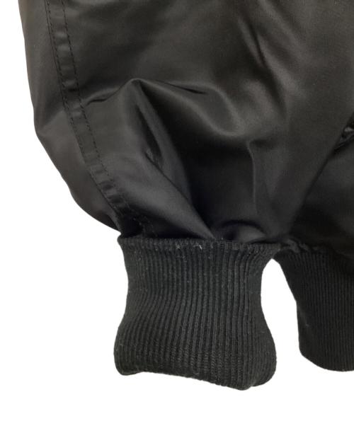 AVIREX（アヴィレックス）AVIREX (アヴィレックス) コラボミッキー刺繍MA-1フライトジャケット ブラック サイズ:Lの古着・服飾アイテム